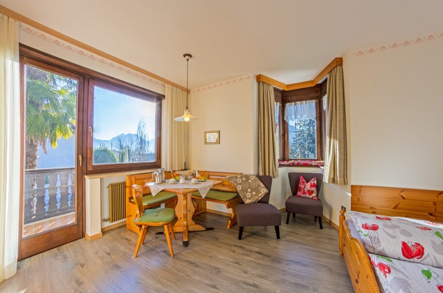 apartment meran 53 Appartamenti svg+xml;charset=utf