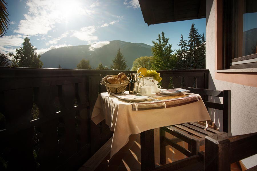 Apartments in Meran Appartamenti svg+xml;charset=utf