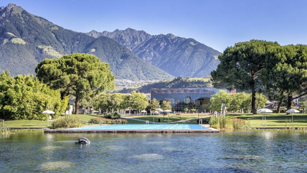 therme merano4 Merano e dintorni svg+xml;charset=utf